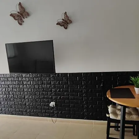 Only Women/solo Mujeres Habitacion1 *